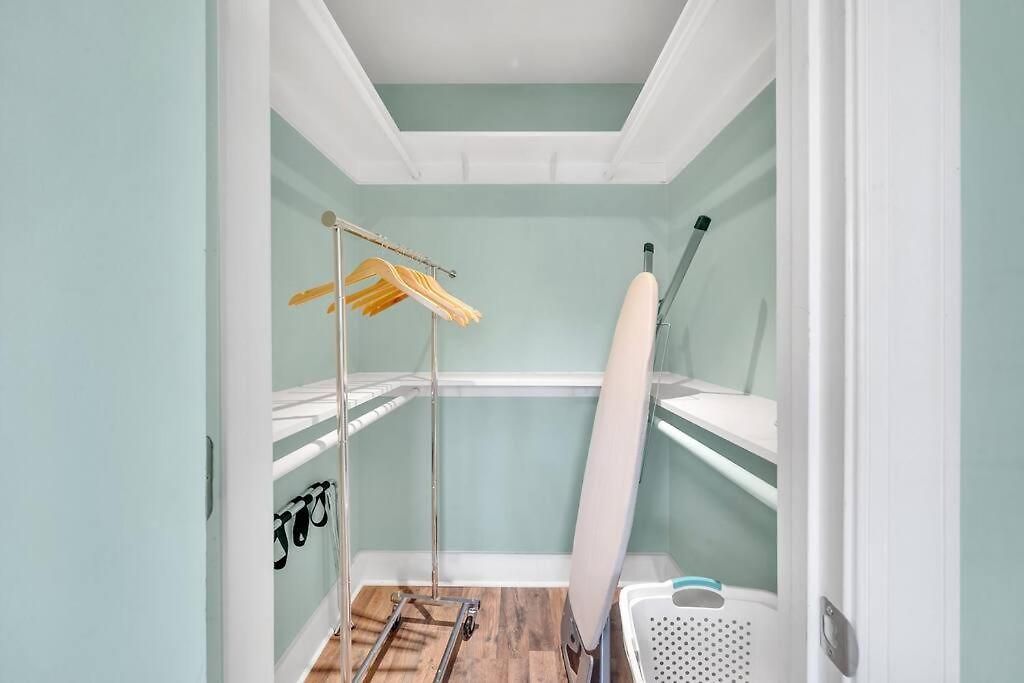 2br Condo~ Relax Or Work Remotely With A+ Location * Charlotte