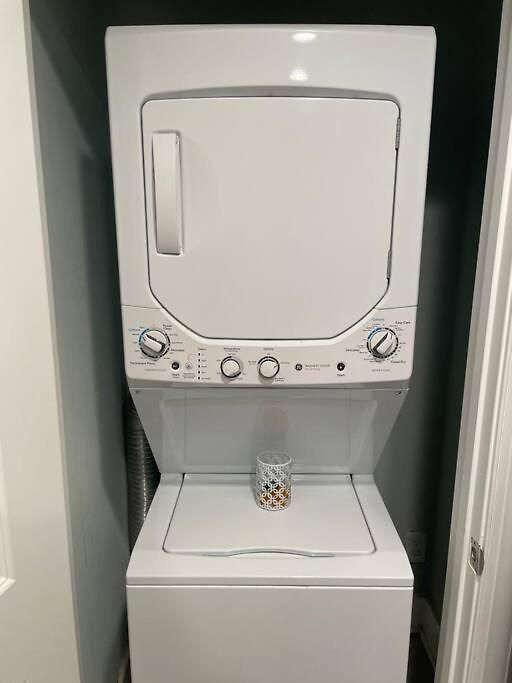 2br Condo~ Relax Or Work Remotely With A+ Location *