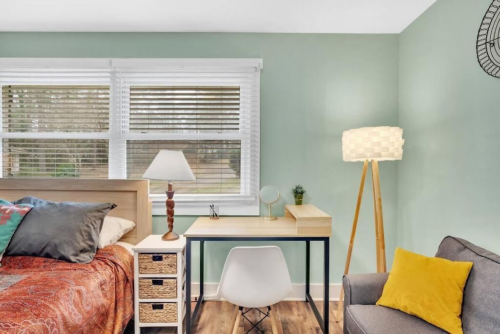 2br Condo~ Relax Or Work Remotely With A+ Location * Charlotte