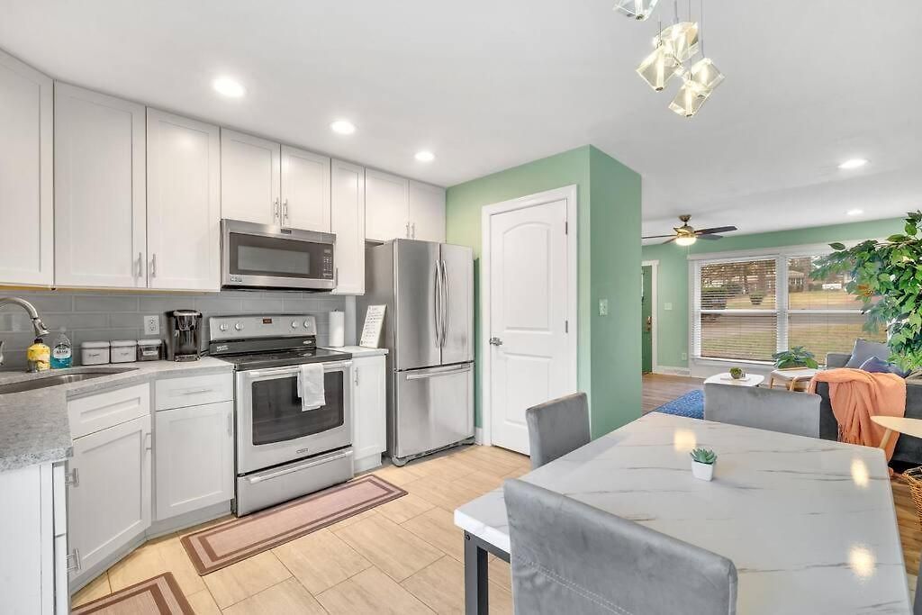 Apartment 2br Condo~ Relax Or Work Remotely With A+ Location Charlotte