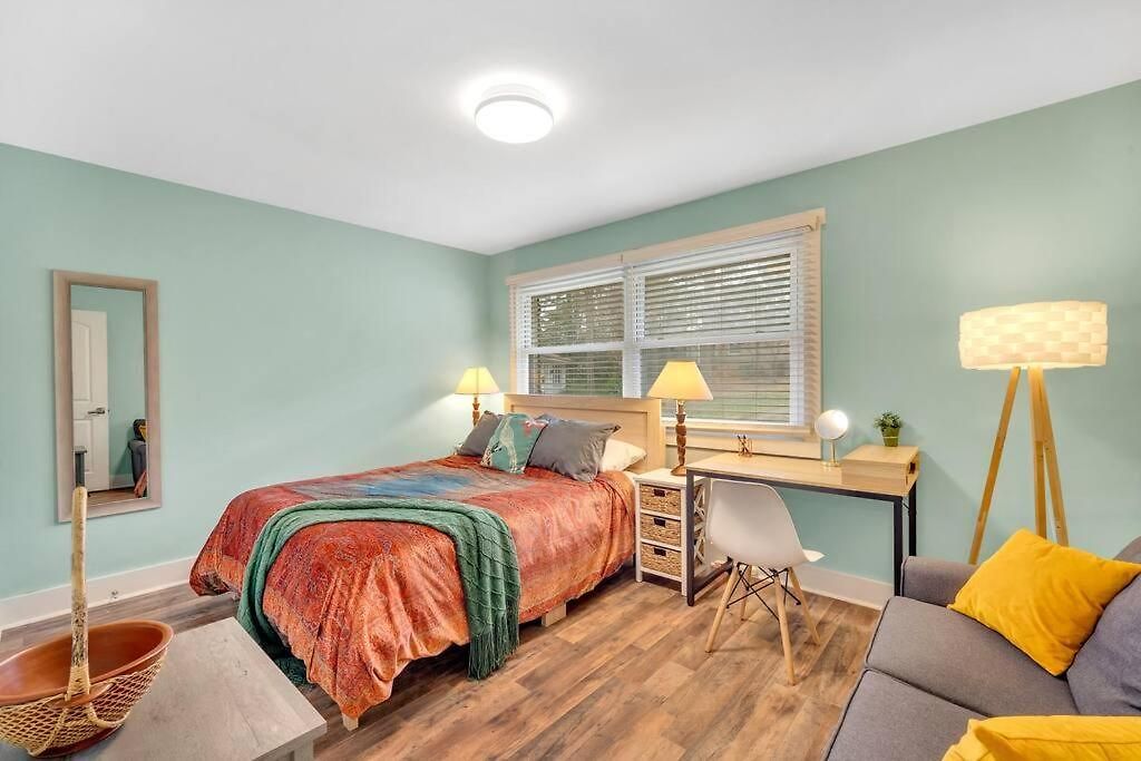 2br Condo~ Relax Or Work Remotely With A+ Location * Charlotte