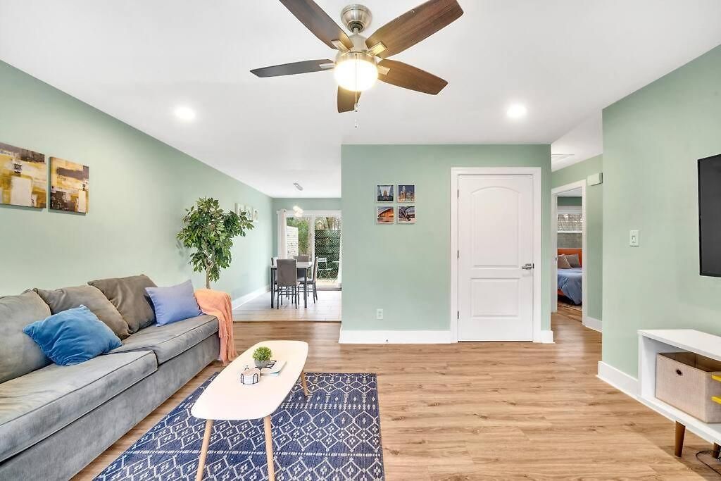 Apartment 2br Condo~ Relax Or Work Remotely With A+ Location Charlotte