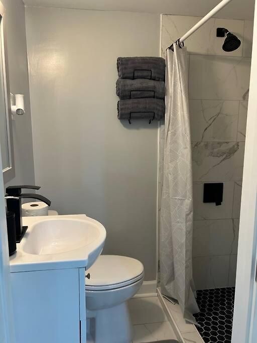Comfy Spacious Lower Lvl Near Uptown, Noda & Unc Charlotte