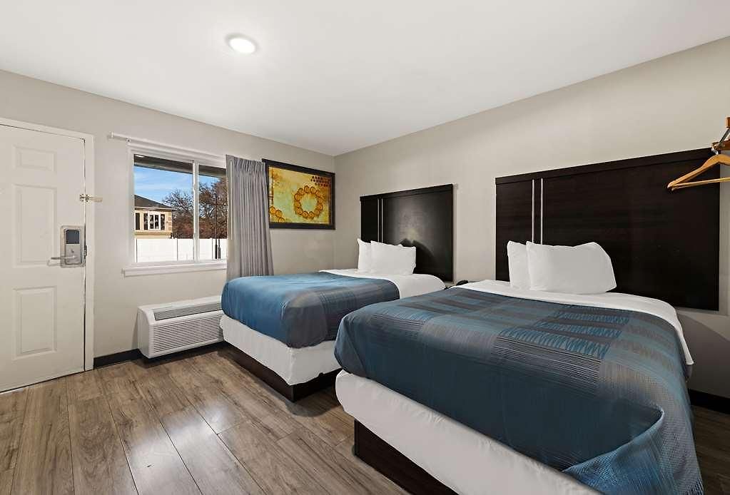 Rodeway Independence Blvd. Hotel