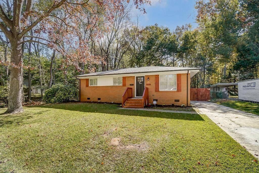Charm Haven With Outdoor Tv Charlotte