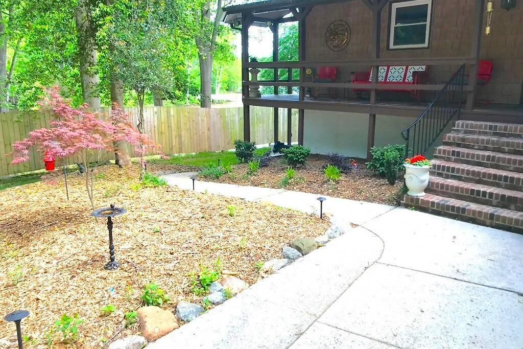 Belmont Nc Riverfront 2-bedroom Garden