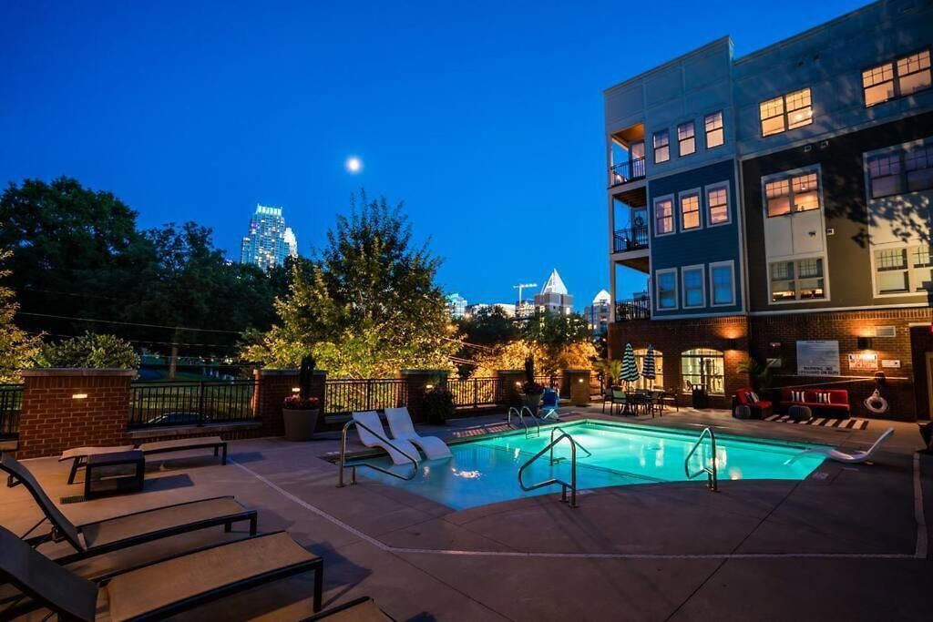 Uptown, Pool, Wine, Restaurants, Bofa Stadium_307 Apartment Charlotte