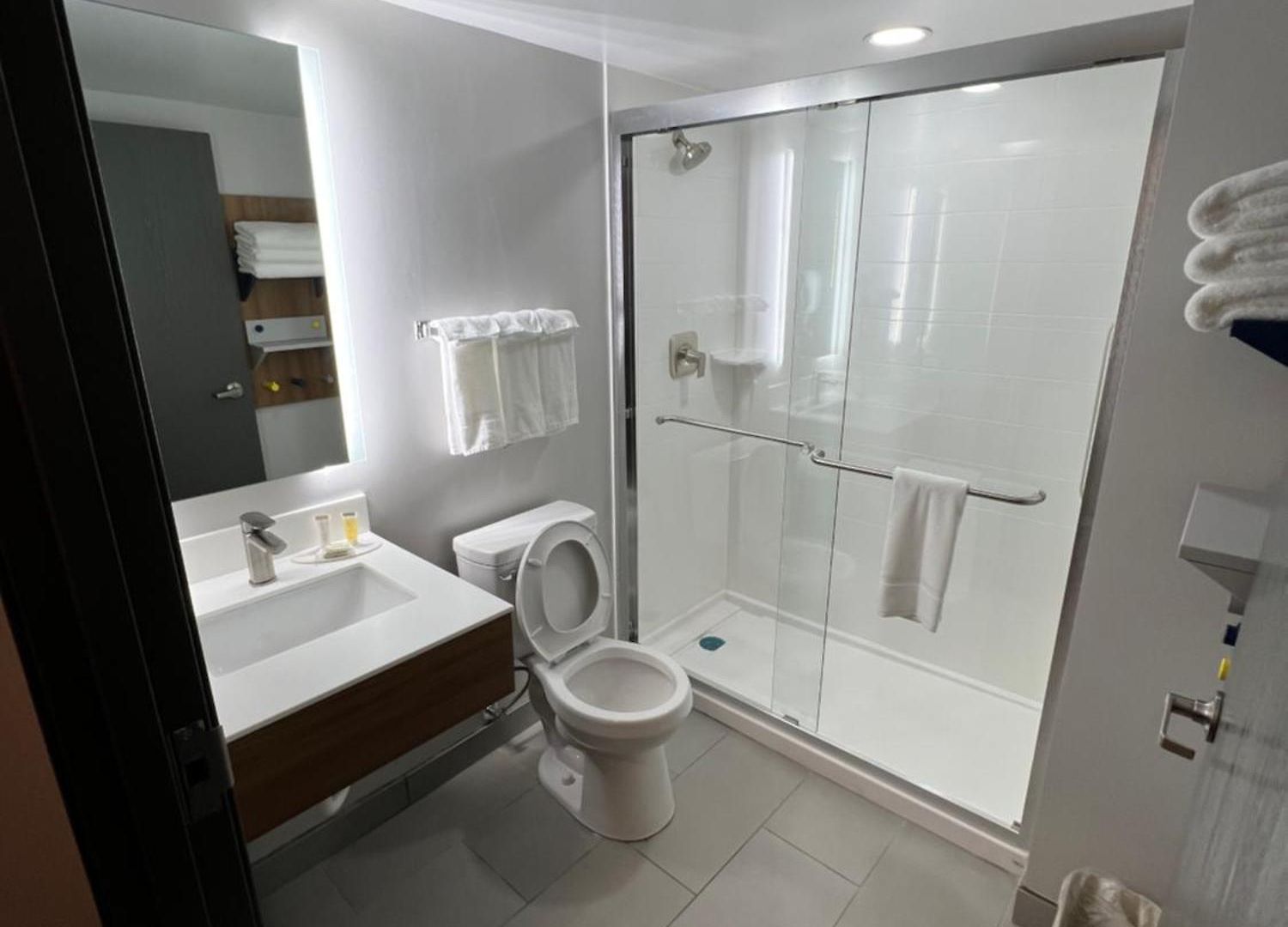Microtel & By Wyndham Charlotte/northlake 2*