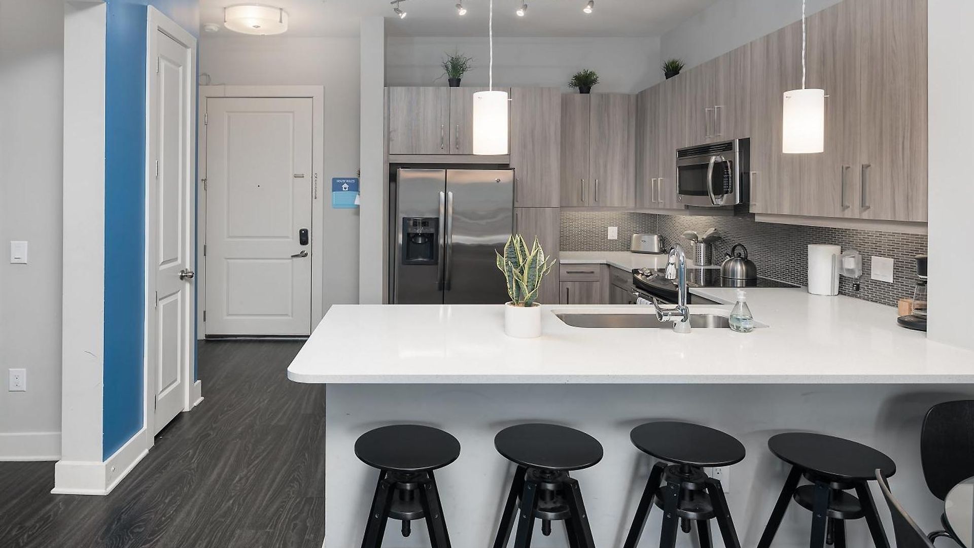 Trifecta Luxury Serviced In Uptown Clt Apartment *