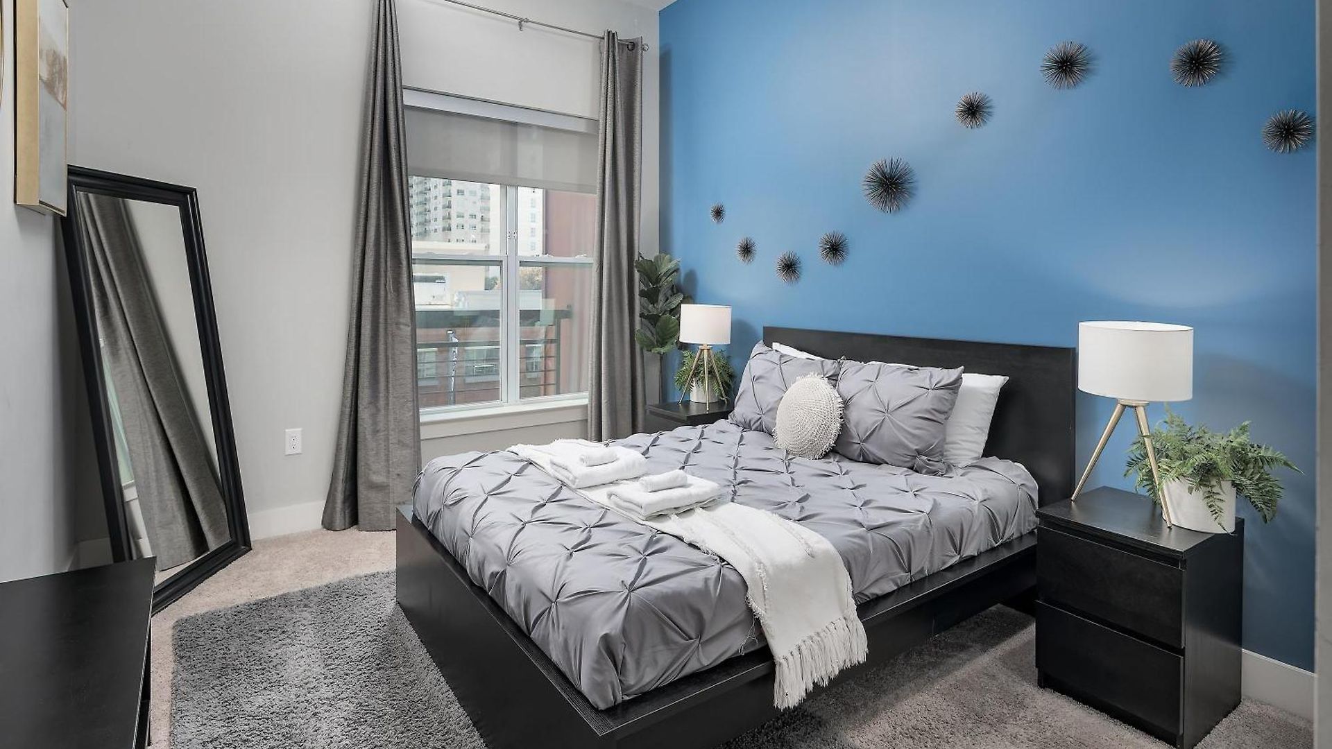 Apartment Trifecta Luxury Serviced In Uptown Clt