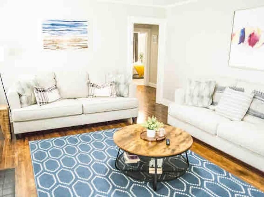 Holiday home Plaza Near Uptown, Noda, Light Rail! *