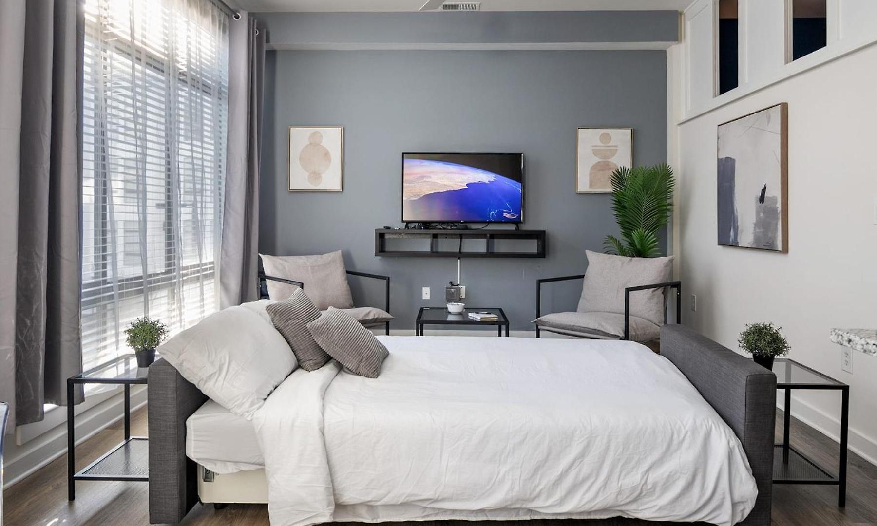 Spacious 2bd With Private Balcony And Free Parking Charlotte