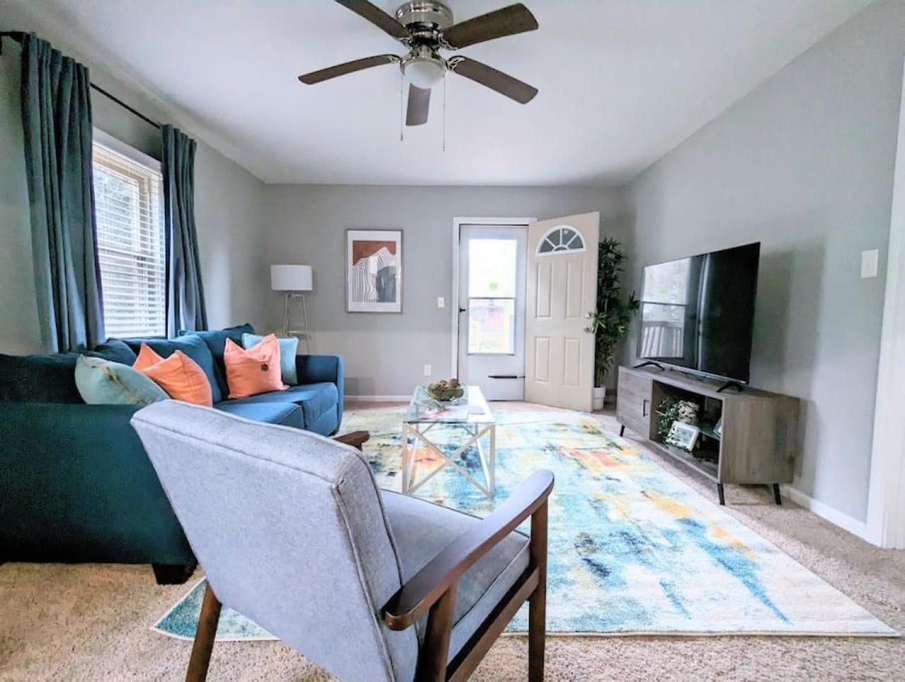 Spacious With Work Space, Firepit, Bbq Grill