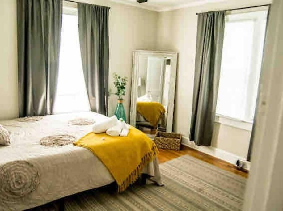 Holiday home Plaza Near Uptown, Noda, Light Rail! *