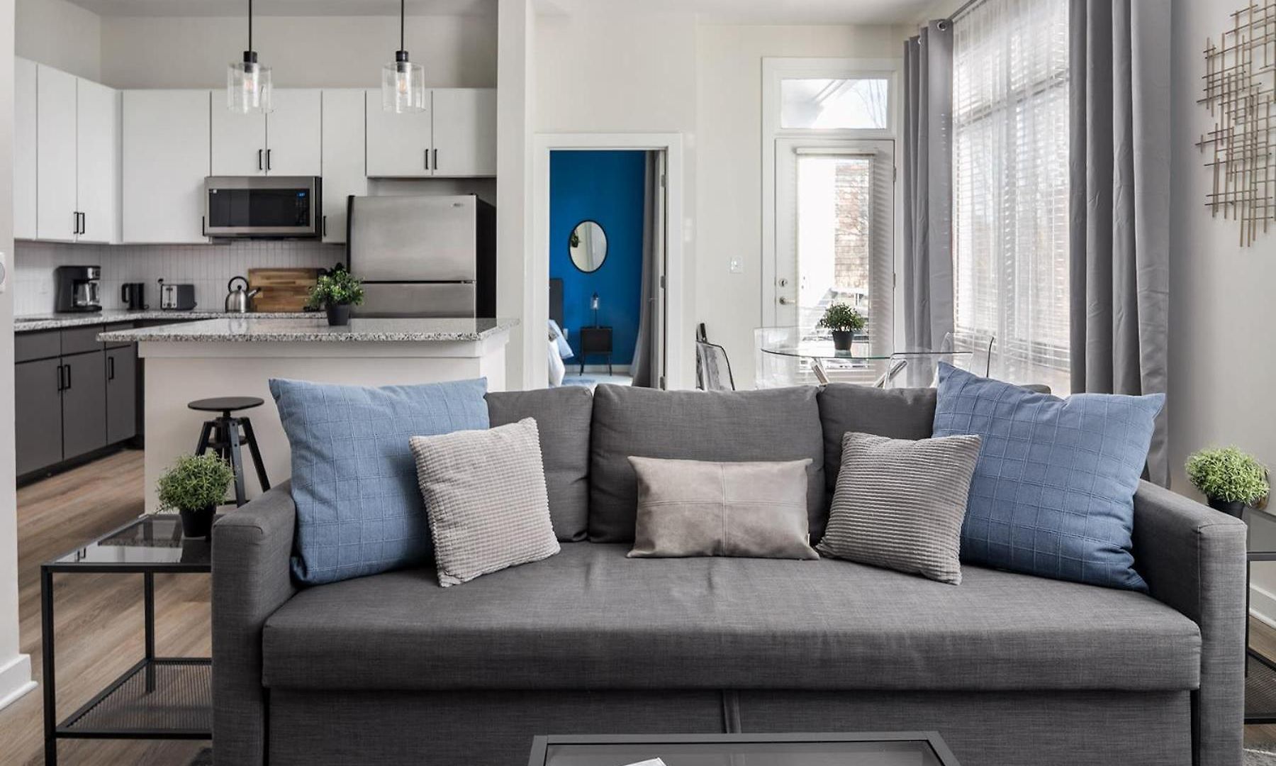 Apartment Spacious 2bd With Private Balcony And Free Parking Charlotte