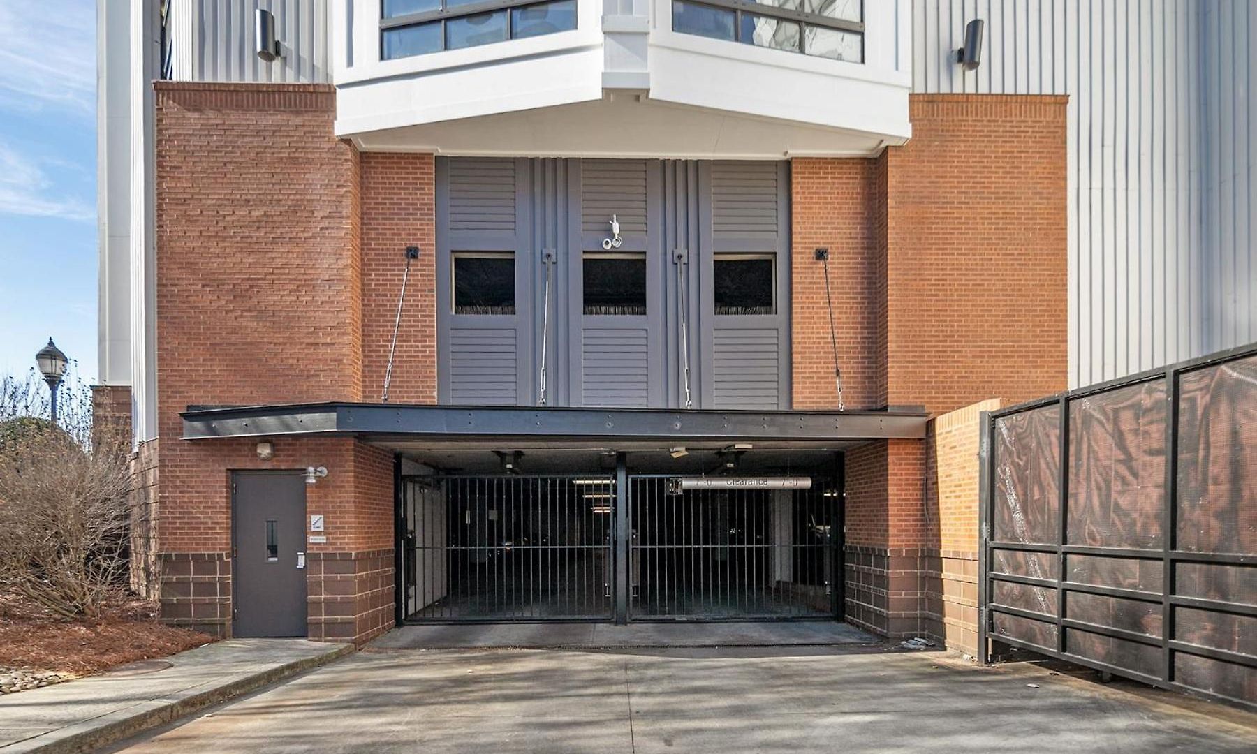 Apartment Spacious 2bd With Private Balcony And Free Parking