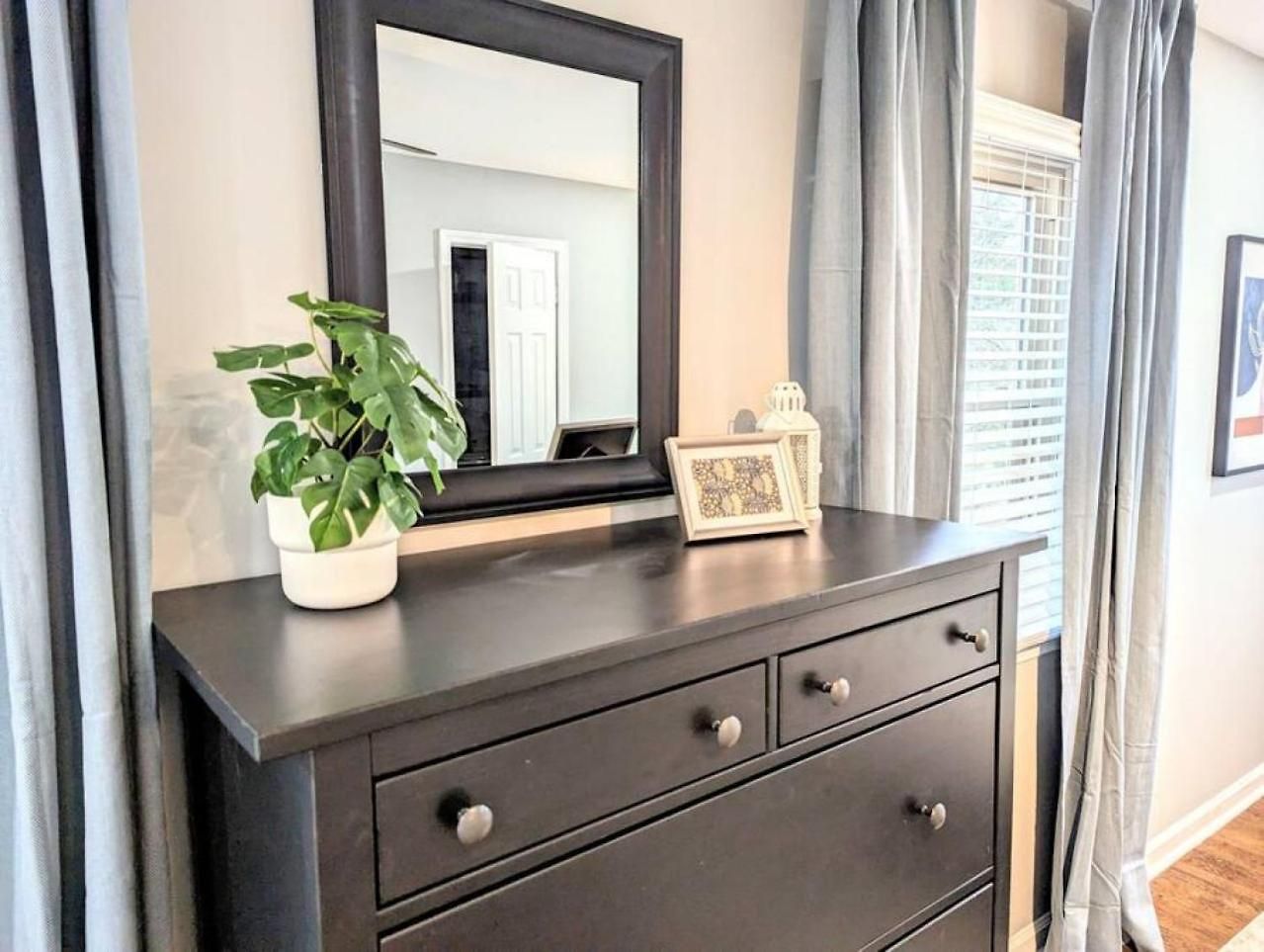 Spacious With Work Space, Firepit, Bbq Grill Holiday home Charlotte
