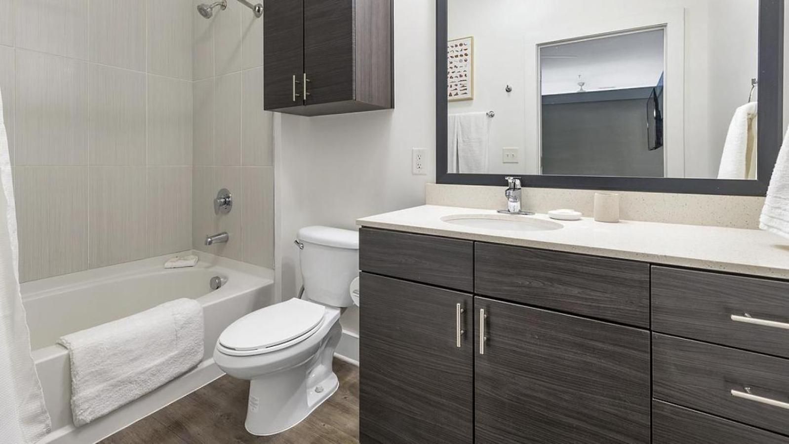 Apartment Landing - Modern With Amazing Amenities Charlotte
