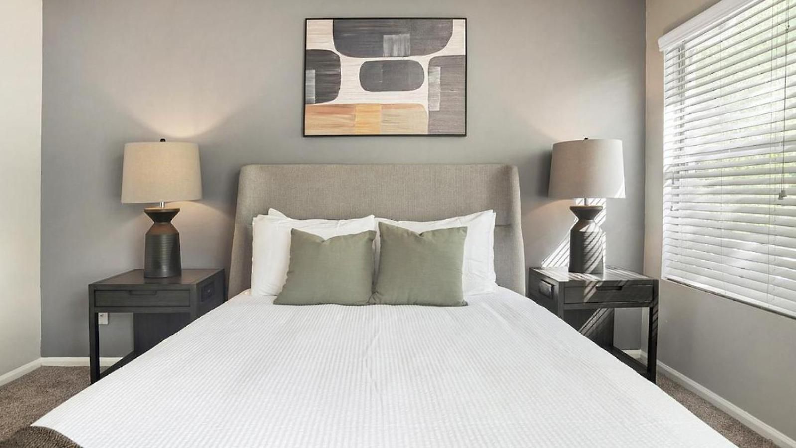 Apartment Landing - Modern With Amazing Amenities