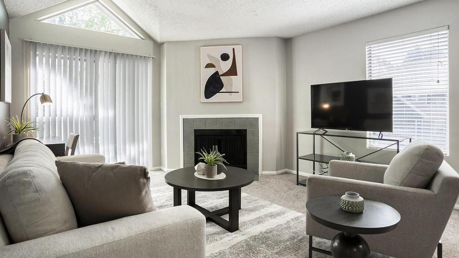 Landing - Modern With Amazing Amenities
