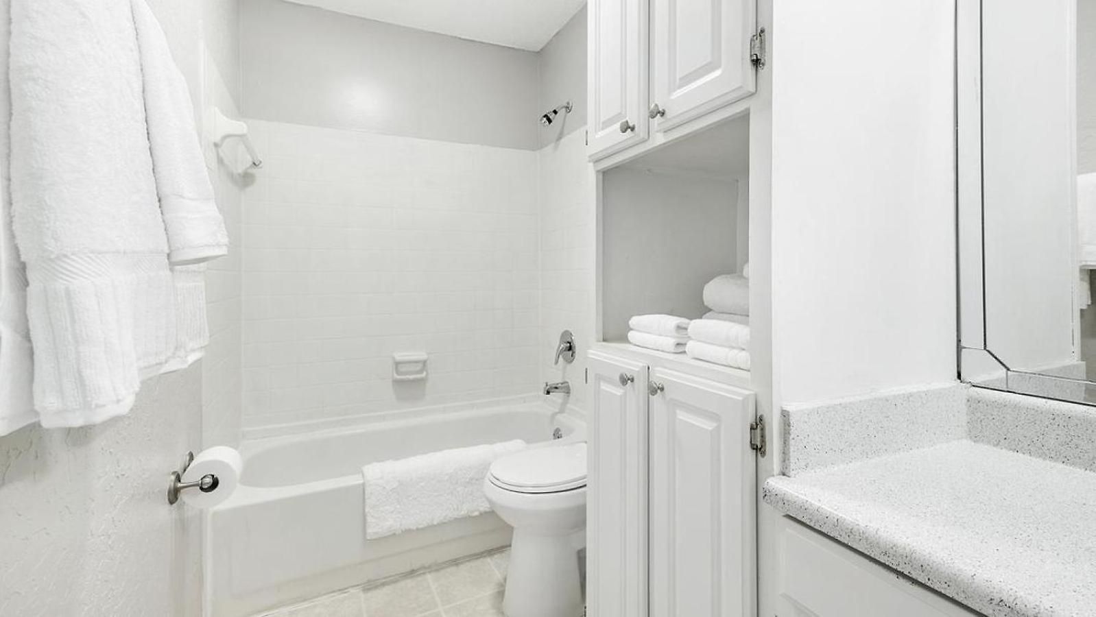 Apartment Landing - Modern With Amazing Amenities Charlotte