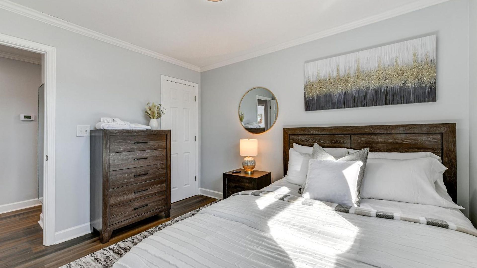 Newly Updated ~ 3 Mi To Downtown Charlotte! Holiday home