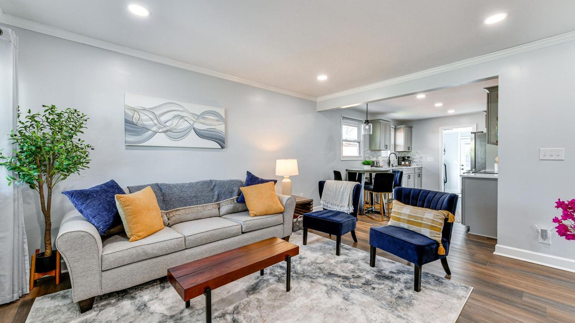 Newly Updated ~ 3 Mi To Downtown Charlotte! Charlotte