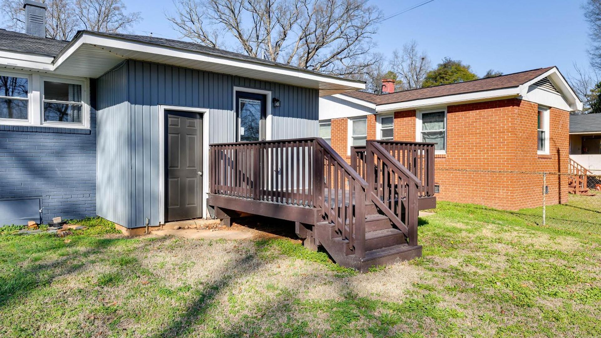 Newly Updated ~ 3 Mi To Downtown Charlotte! Holiday home Charlotte