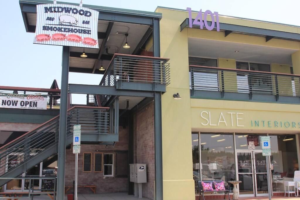 Walking Distance To Restaurants Bars And Breweries Holiday home *
