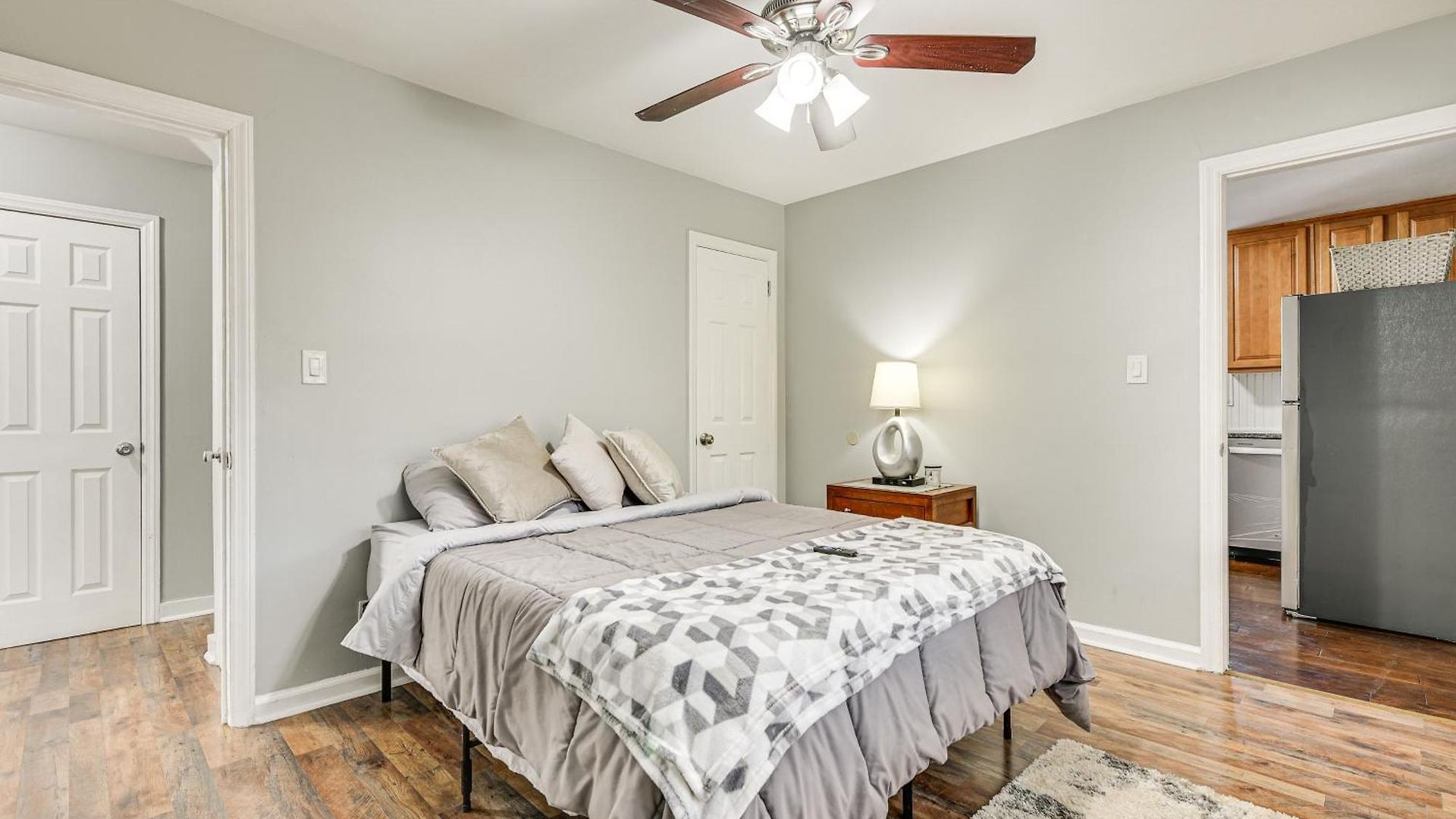 Updated W/ Yard ~ 3 Mi To Uptown! Charlotte