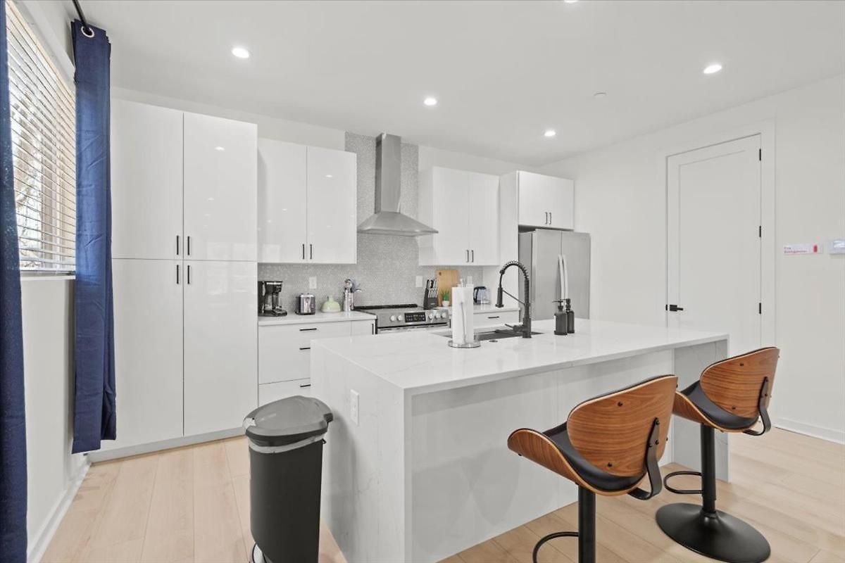 Apartment Stylish Modern 3br 3,5ba Townhouse In