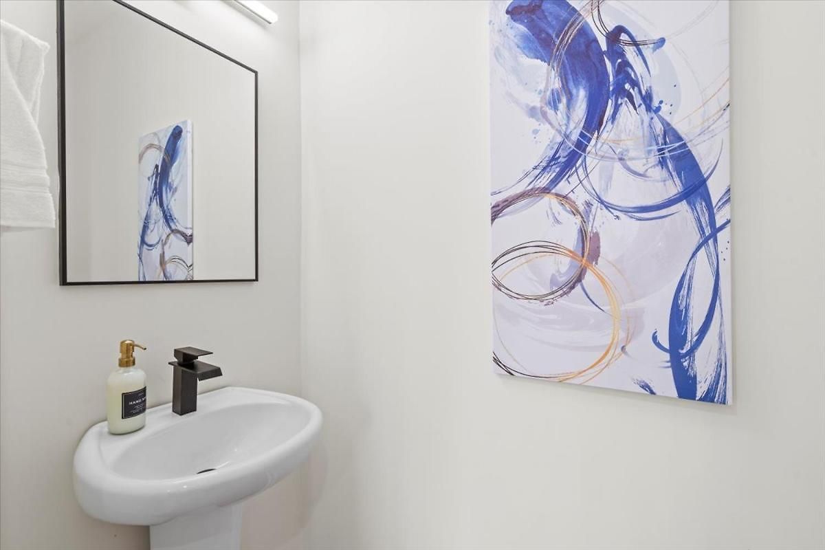Apartment Elegant 3br3.5ba Modern Townhouse Charlotte