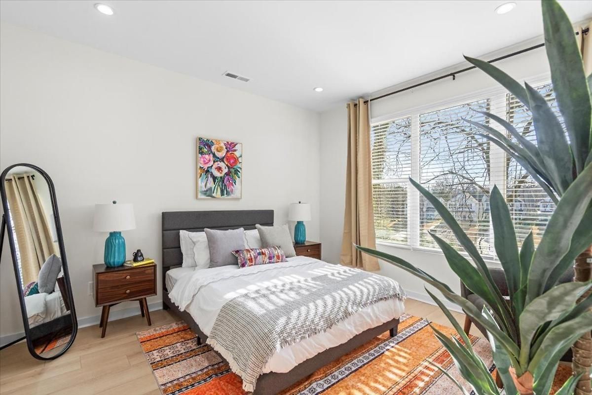 Apartment Elegant 3br3.5ba Modern Townhouse *