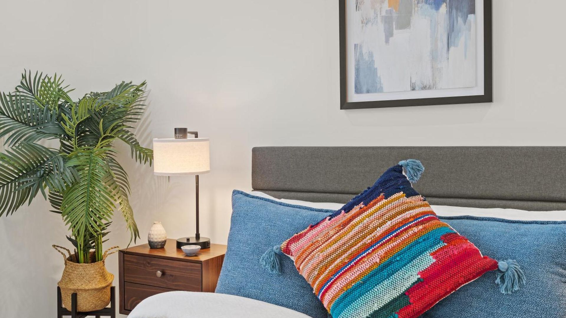 Stylish Modern 3br 3,5ba Townhouse In