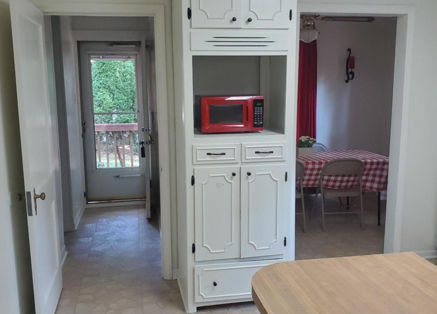 Private Single Level Standalone House Large Lot - 3 Bedrooms Holiday home