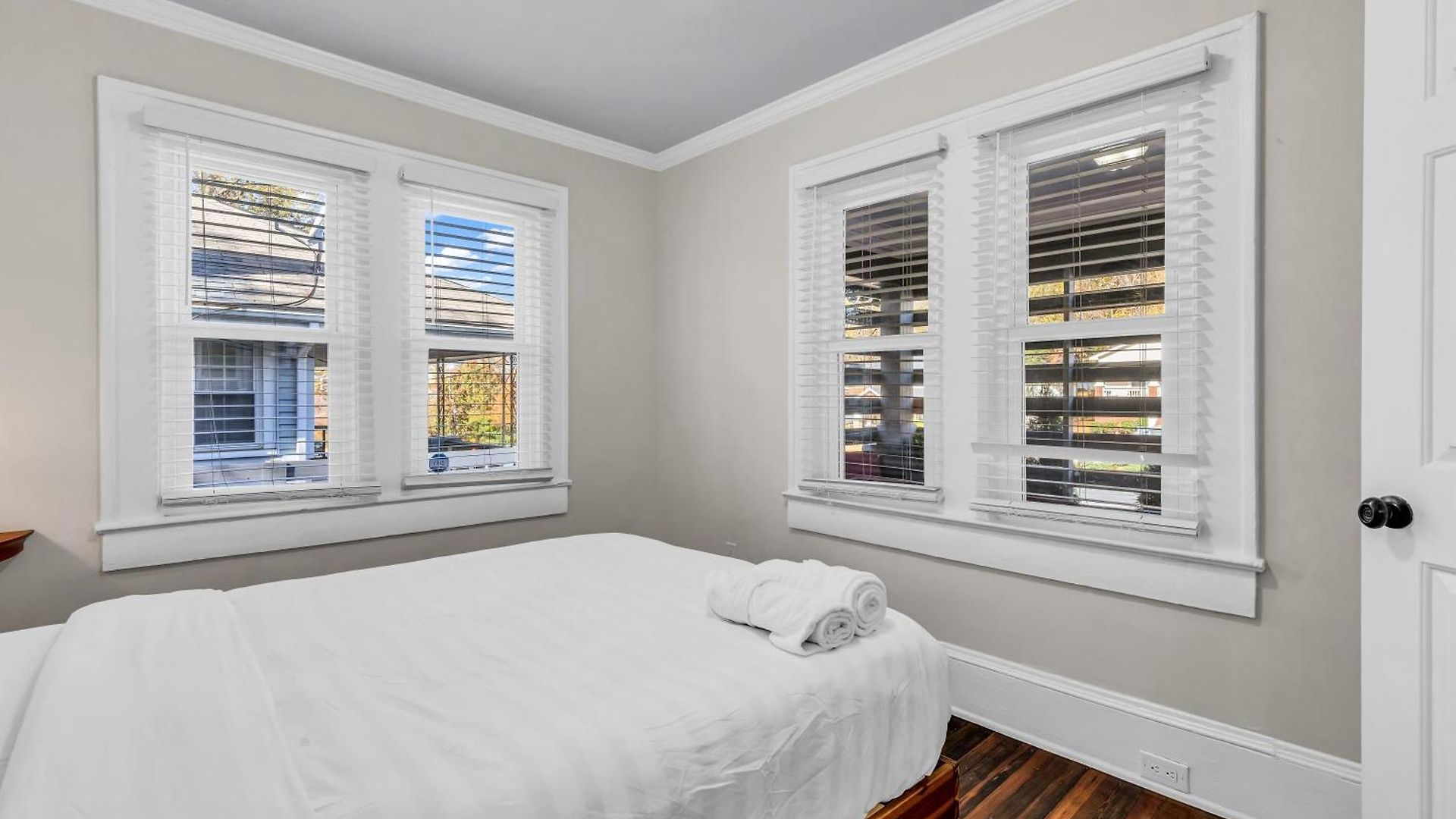 Luxury 3br Noda *