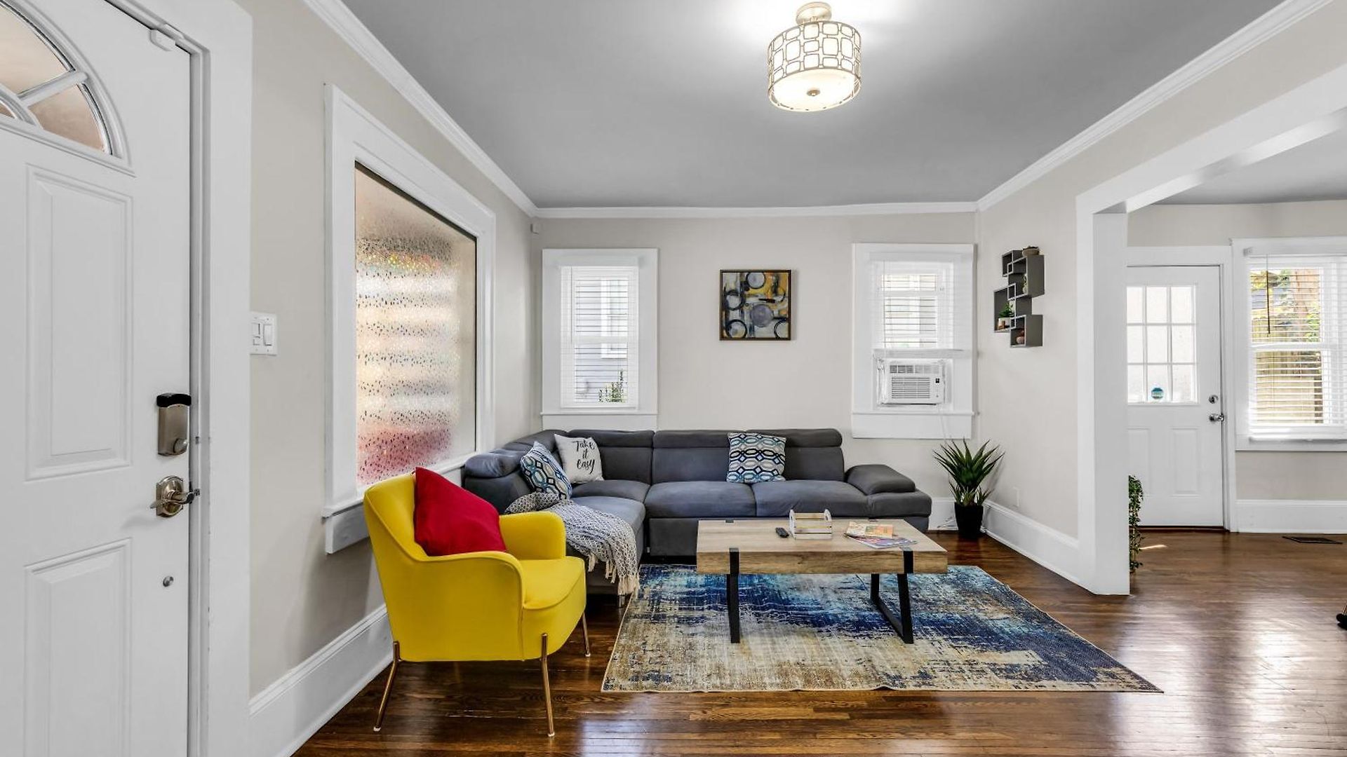 Luxury 3br Noda Holiday home