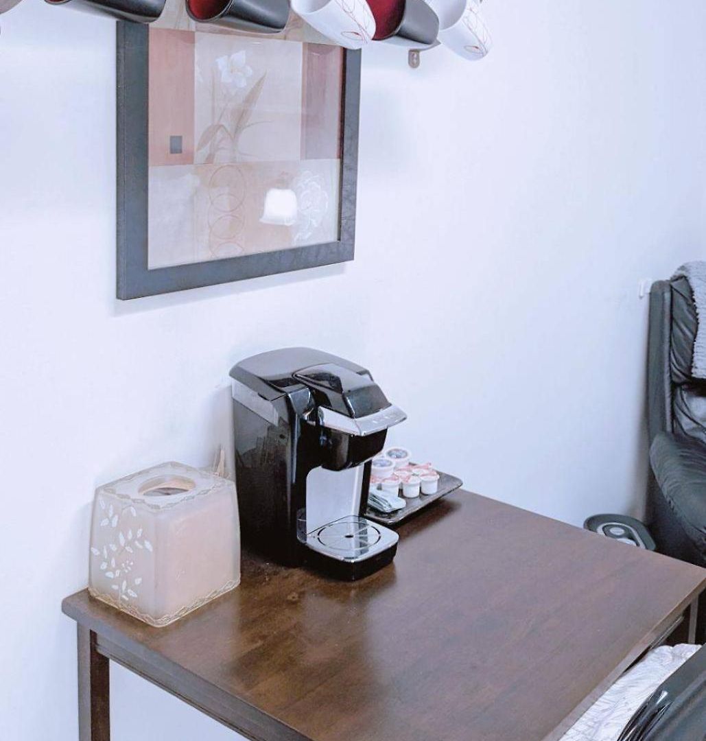 Uptown Area, Cozy King Suite, Quiet And Private, Free Parking, Walk To Restaurants Aparthotel 4*