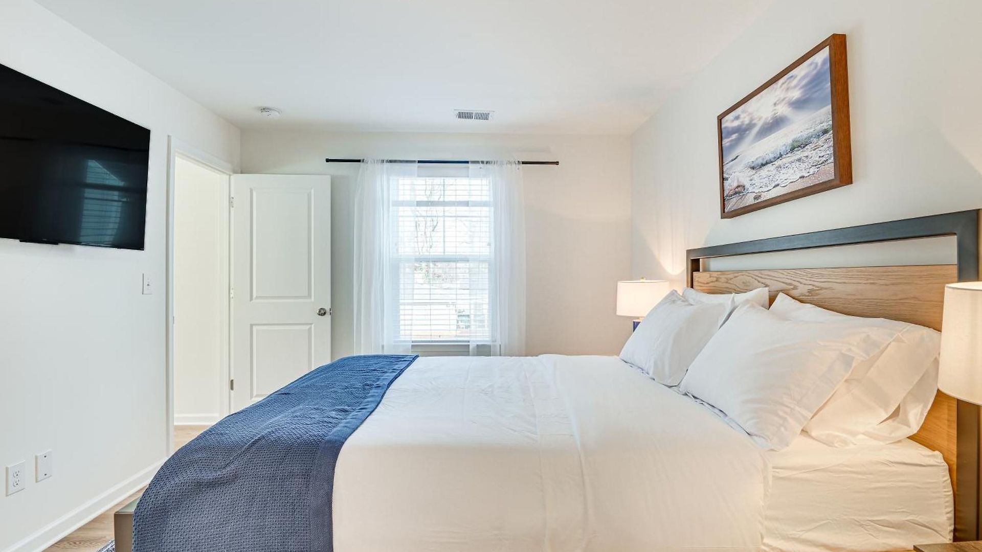 Holiday home Charming Townhome: 6 Mi To Downtown! *
