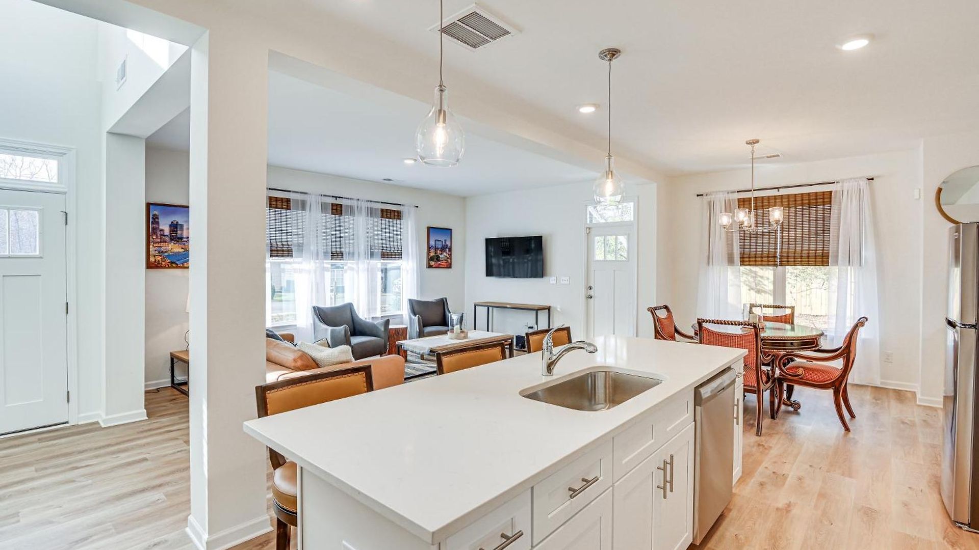 Charming Townhome: 6 Mi To Downtown! Holiday home