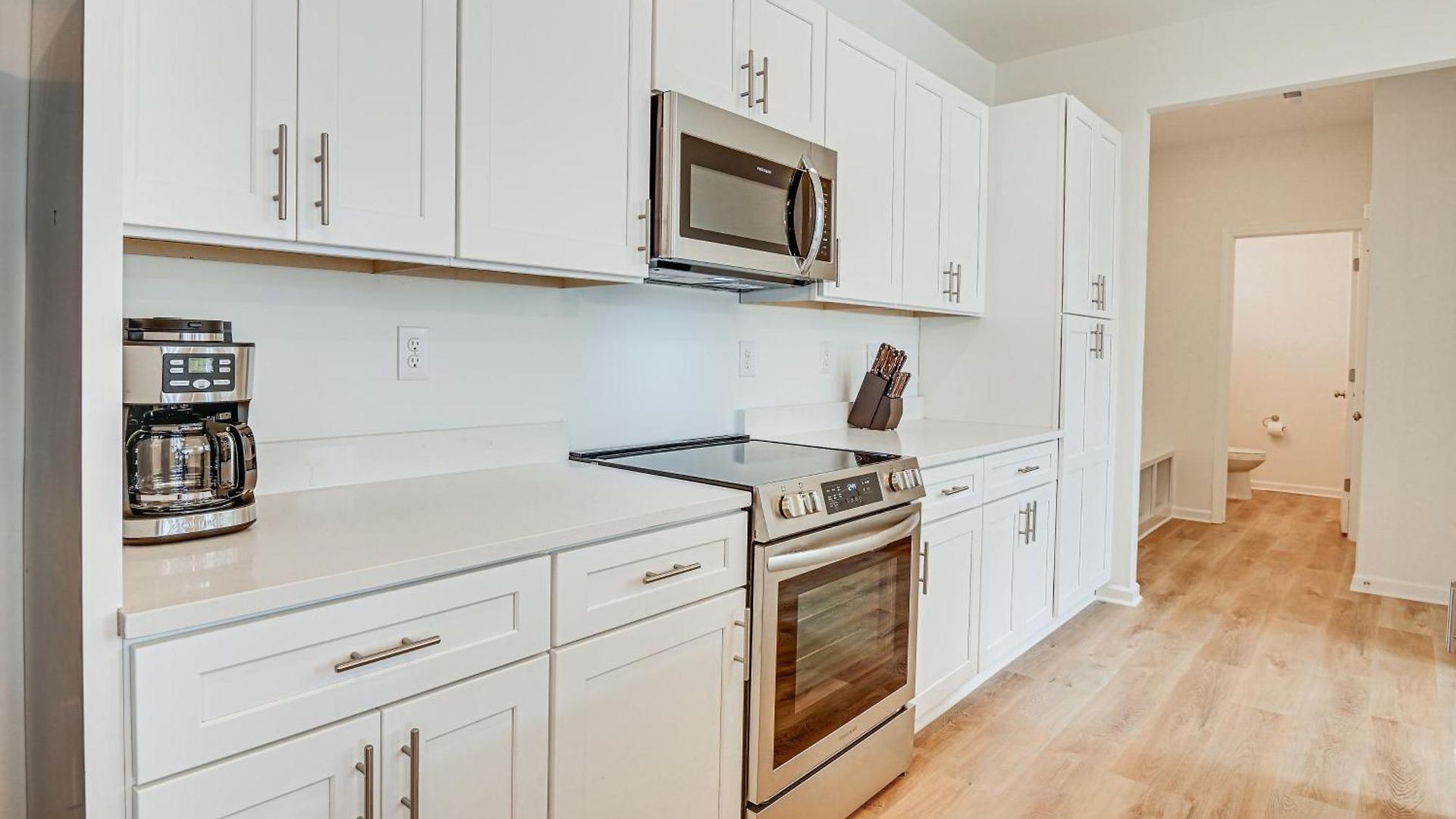Charming Townhome: 6 Mi To Downtown! * Charlotte