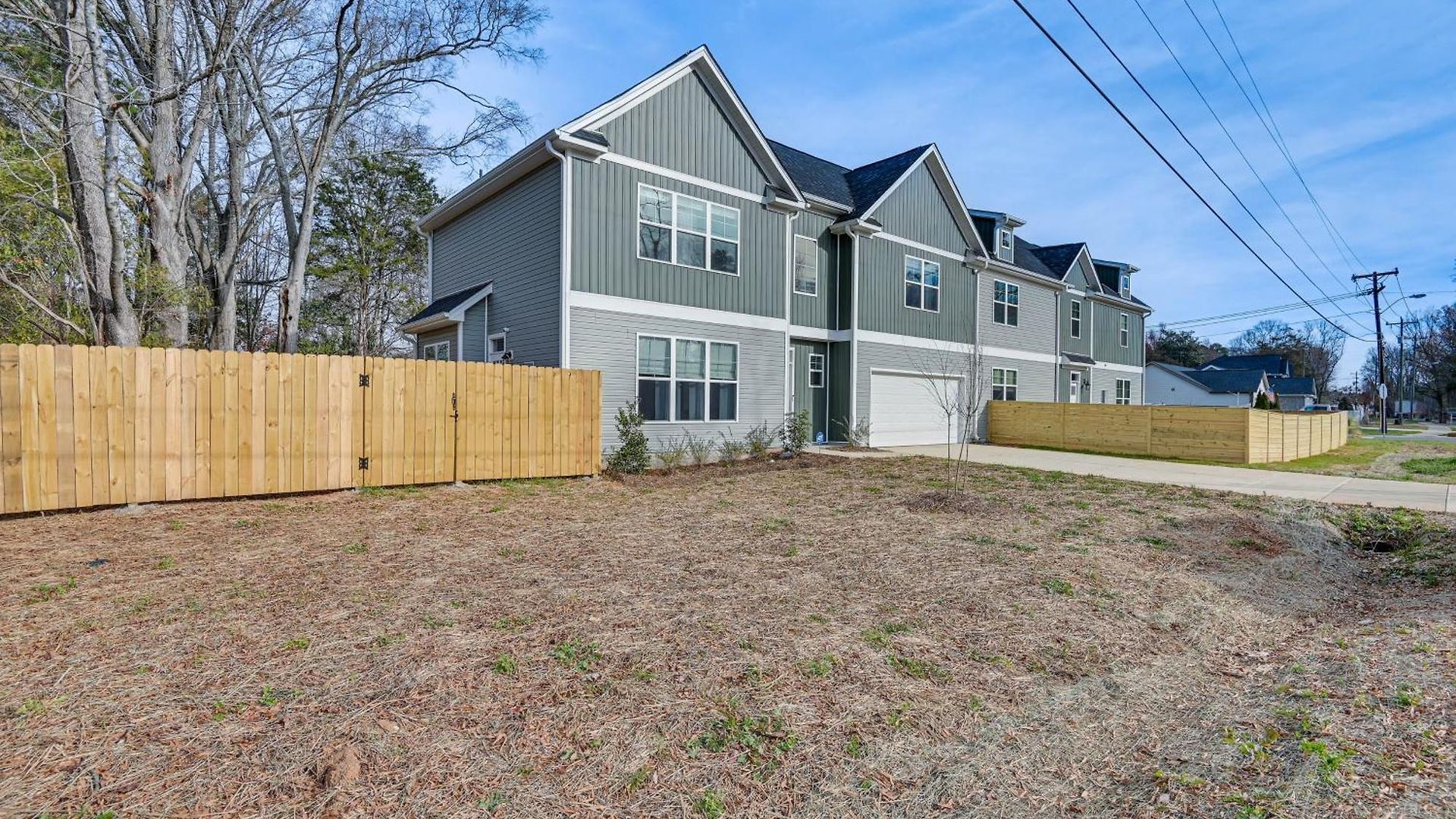 Holiday home Charming Townhome: 6 Mi To Downtown!