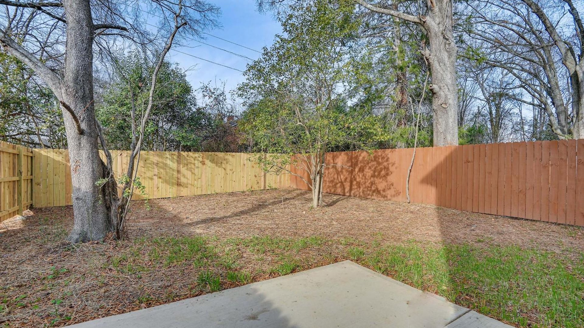 Charming Townhome: 6 Mi To Downtown! Charlotte
