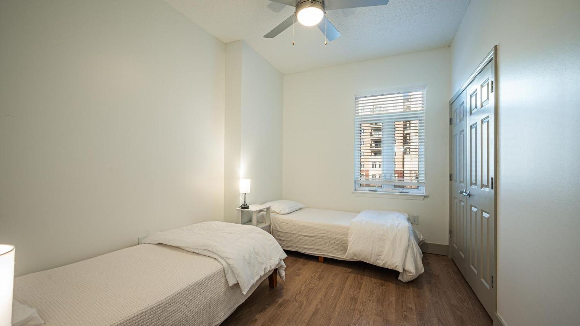 Classy Uptown Darling Apartment *