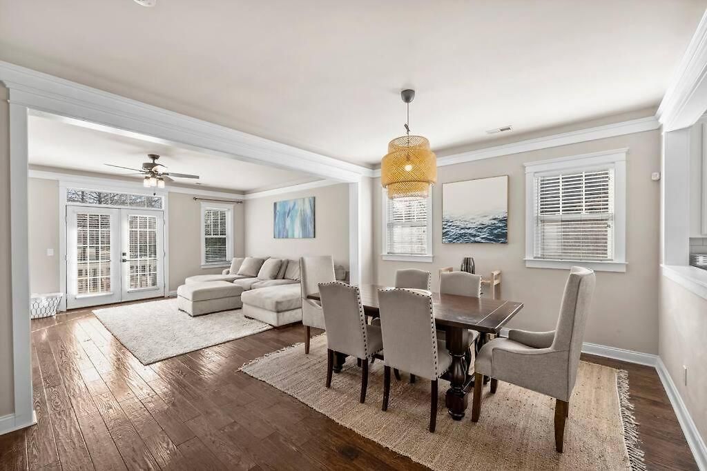 3br/3.5bath Uptown Aloft House. Holiday home *