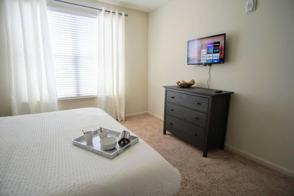 League Flats Uptown At West Trade Street Apartment Charlotte