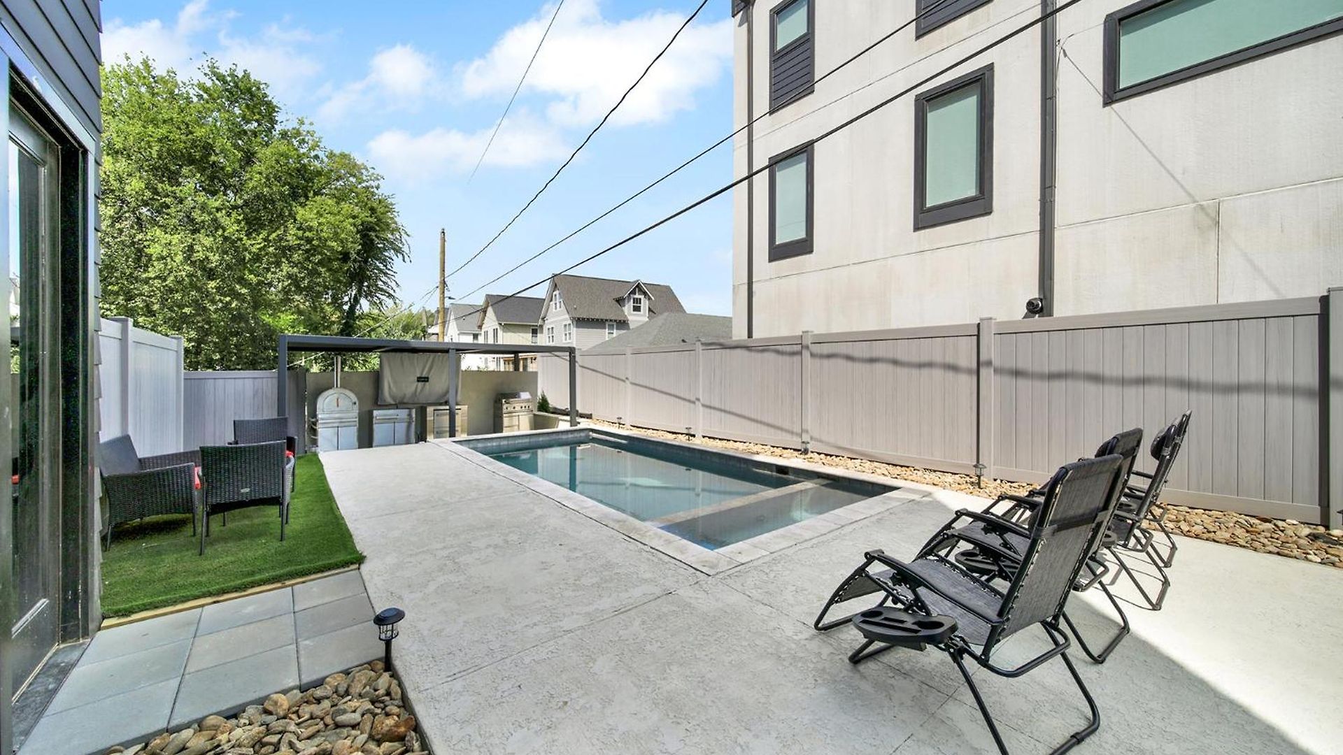 406 Katonah Amazing Location Rooftop Patio Views And A Gym * Charlotte