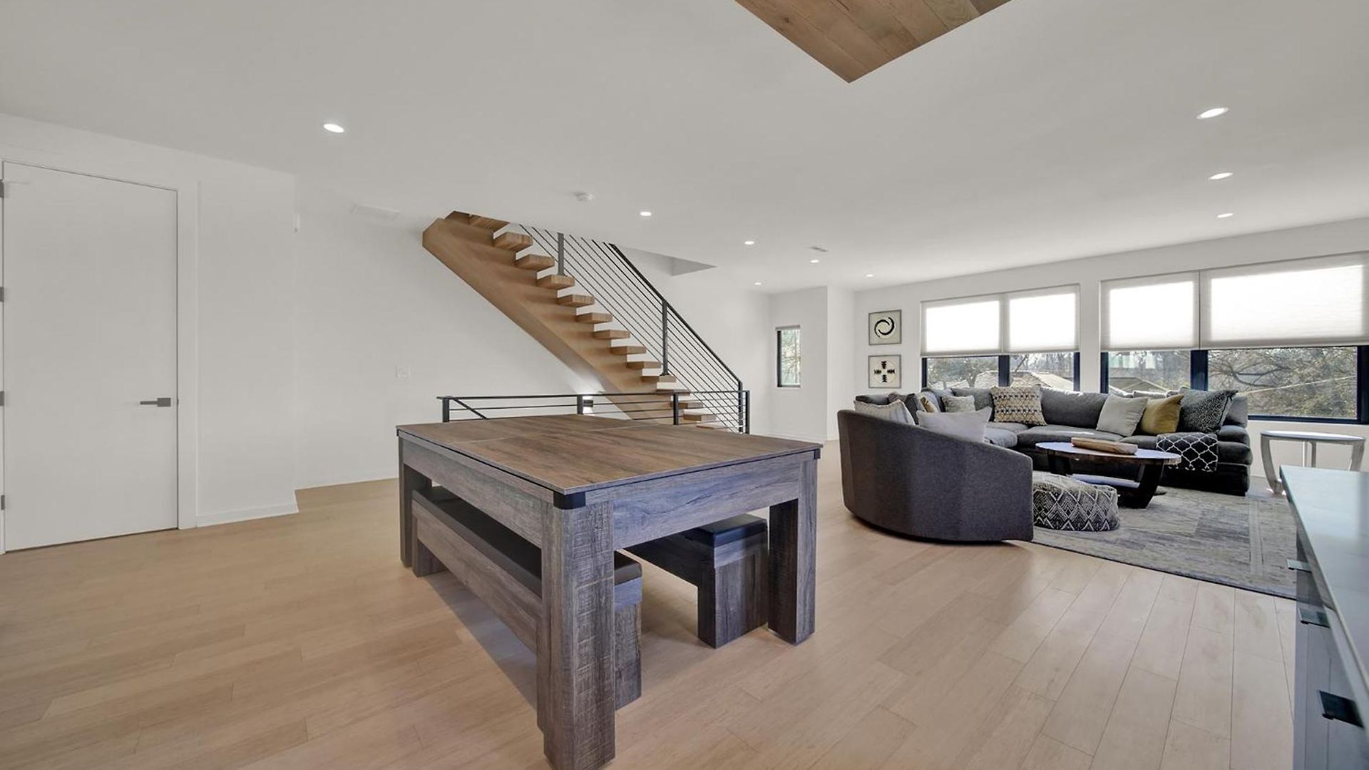 406 Katonah Amazing Location Rooftop Patio Views And A Gym *