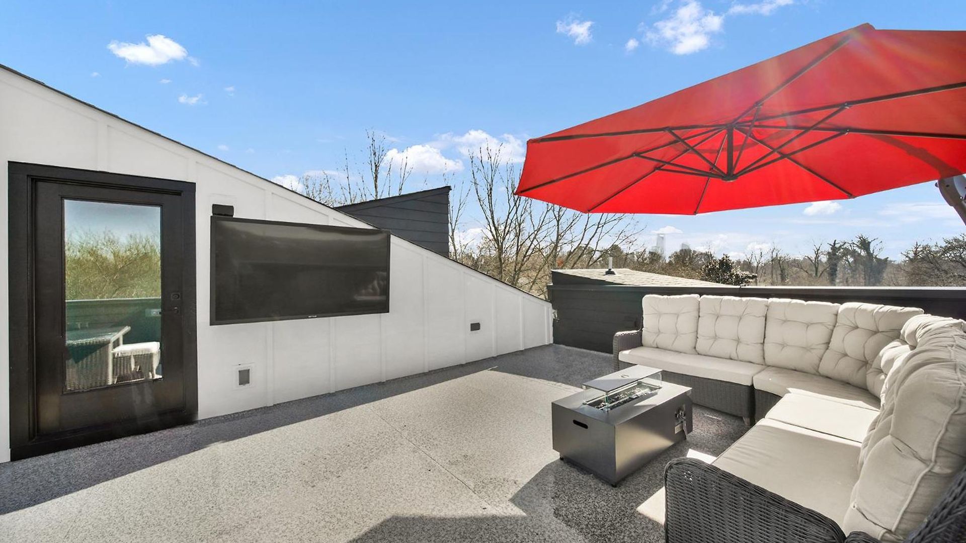 406 Katonah Amazing Location Rooftop Patio Views And A Gym Holiday home Charlotte