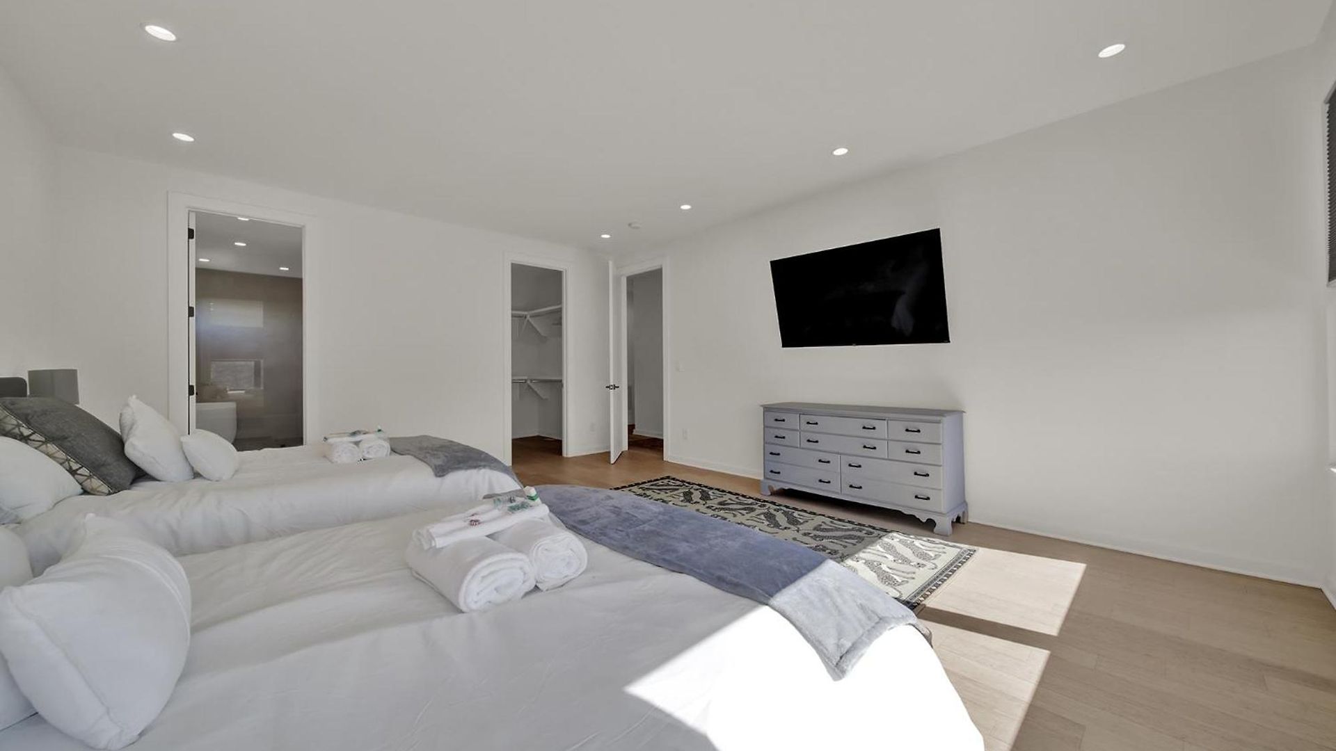 Holiday home 406 Katonah Amazing Location Rooftop Patio Views And A Gym *